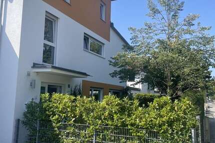 Haus Germering - 4 Zimmer, 128 m&sup2;, 2.490&euro; | Angebot:27336425