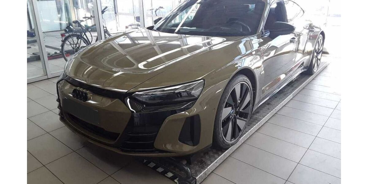 Audi RS e-tron GT 47.586 km 69.930 &euro; Wolfratshausen 82515