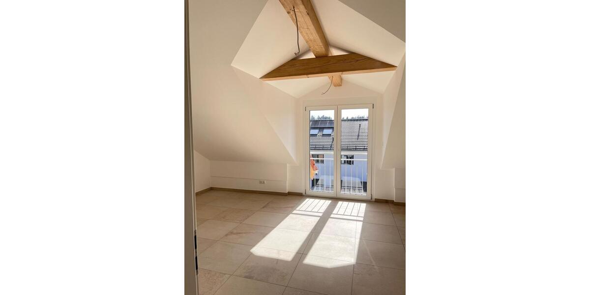 Doppelhaushälfte Egmating - 7 Zimmer, 174 m&sup2;, 2.750&euro; | Angebot:25384338