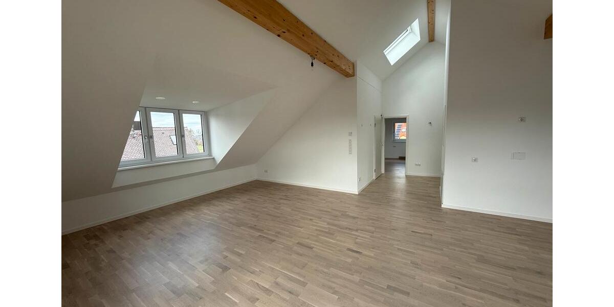 Dachgeschoßwohnung München Allach-Untermenzing - 3 Zimmer, 90 m&sup2;, 1.900&euro; | Angebot:26060902
