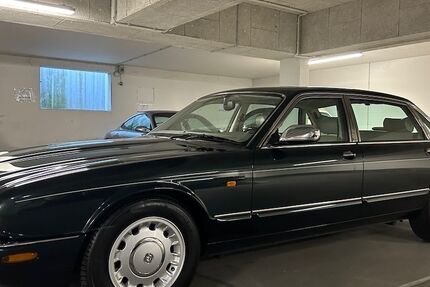 Jaguar Daimler 49.875 km 39.900 € München 81737