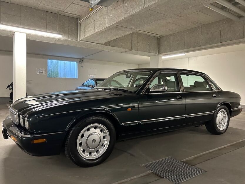Jaguar Daimler 49.875 km 39.900 € München 81737