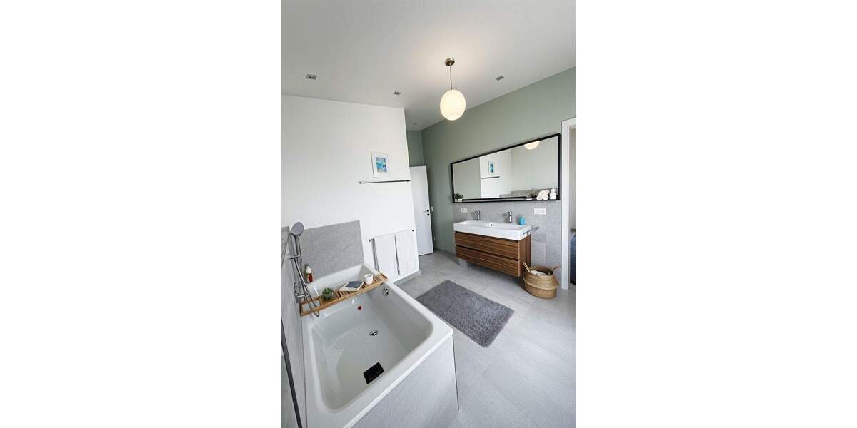 Etagenwohnung München Trudering-Riem - 3 Zimmer, 113 m&sup2;, 2.995&euro; | Angebot:25266063