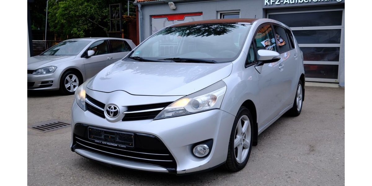 Toyota Verso 167.423 km 5.900 &euro; München 81249