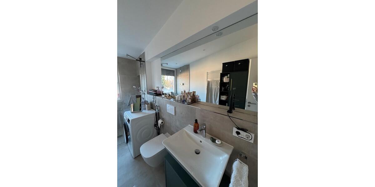 Dachgeschoßwohnung Vaterstetten Parsdorf - 2 Zimmer, 59 m&sup2;, 1.500&euro; | Angebot:25218982