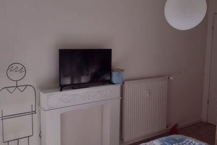 Stilvolle, geräumige 2-Zimmer-Wohnung, möbliert oder teilmöbliert, befristet auf 1 Jahr - Wohnung München Alte Heide | Angebot:26633848