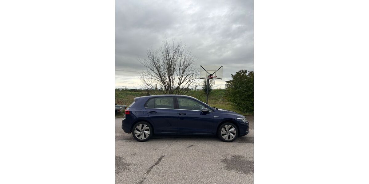 VW Golf 98.000 km 22.999 &euro; Garching 85748