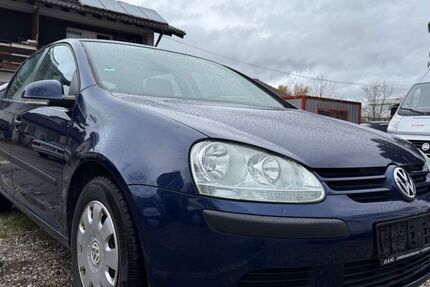 VW Golf 132.000 km 2.777 &euro; München 81243