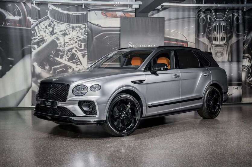 Bentley Bentayga 49.500 km 243.950 € München 81829