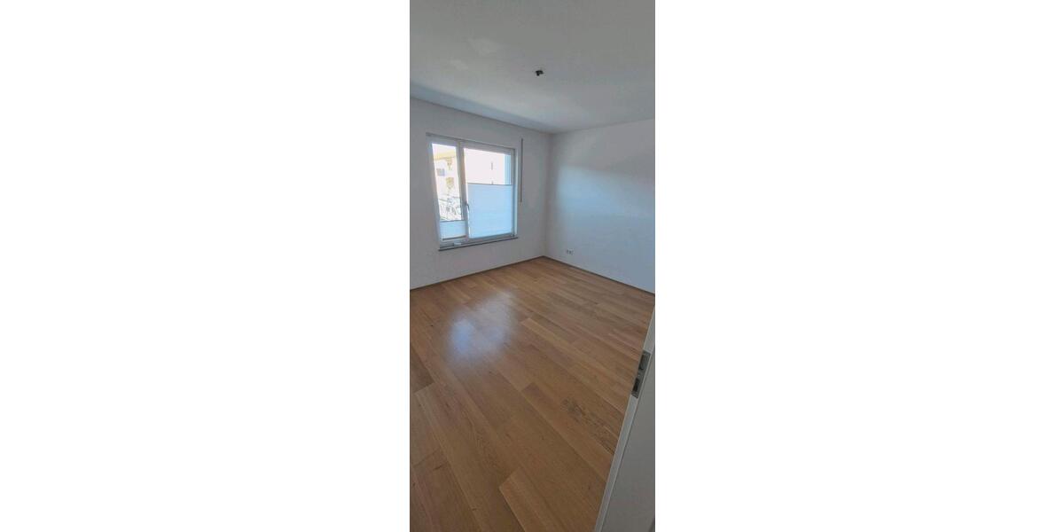 Etagenwohnung Ismaning - 3 Zimmer, 80 m&sup2;, 1.680&euro; | Angebot:26374294