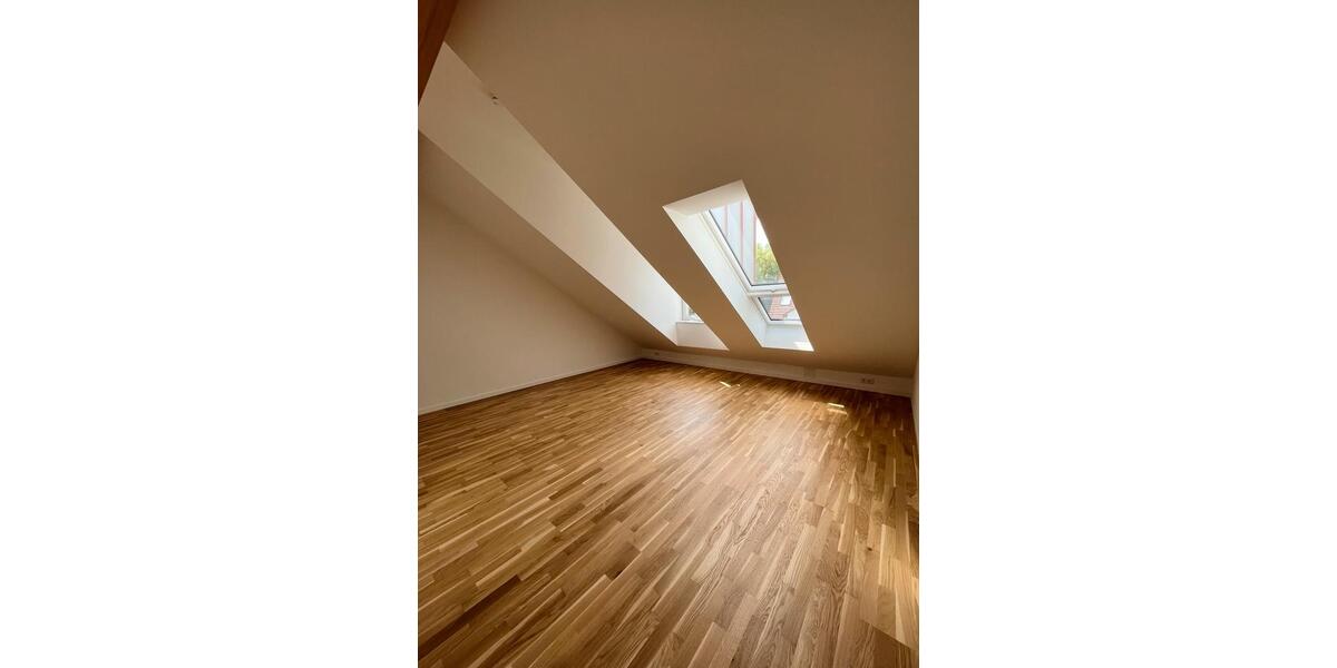 Etagenwohnung Gröbenzell - 5 Zimmer, 150 m&sup2;, 2.800&euro; | Angebot:25512572