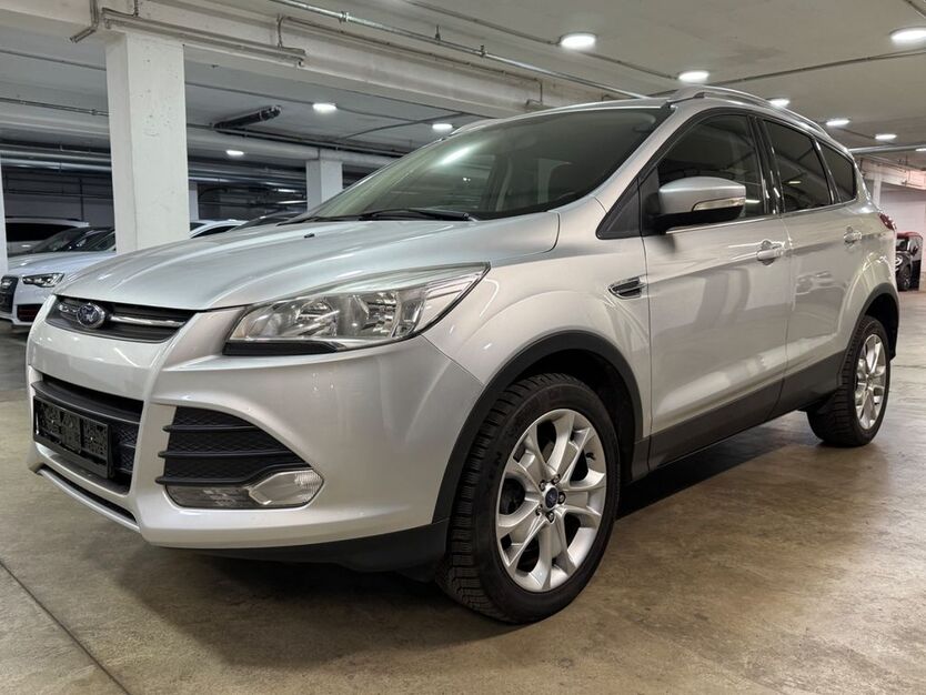Ford Kuga 138.491 km 9.999 € München 81677