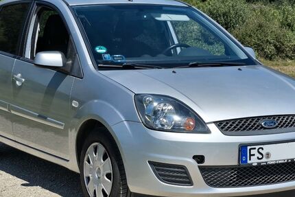 Ford Fiesta 128.300 km 1.800 &euro; Massenhausen 85376