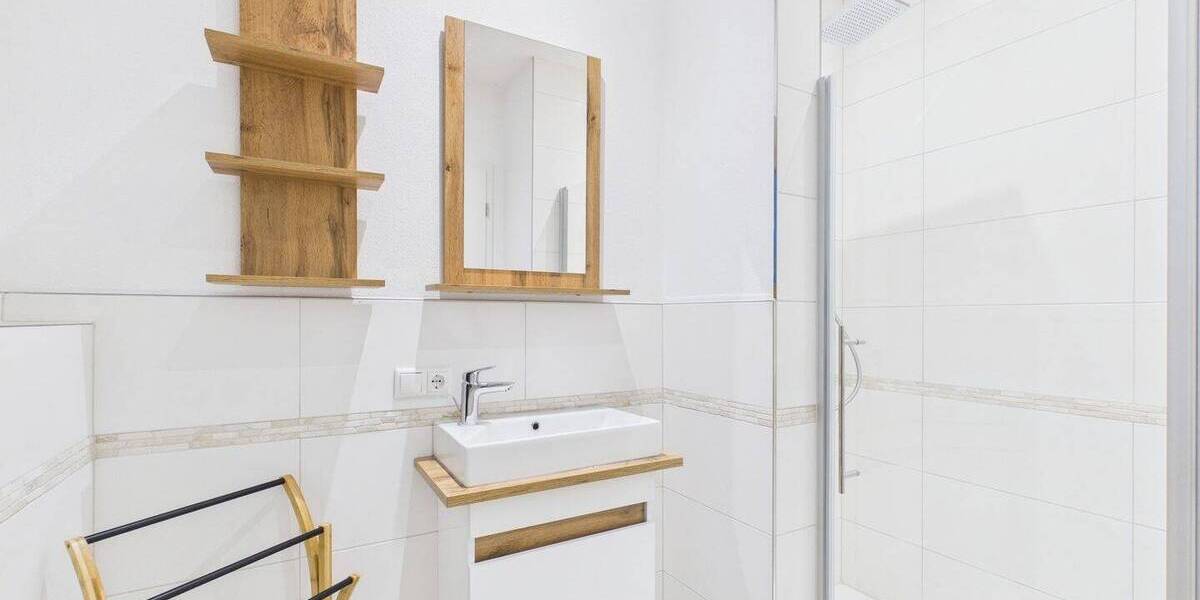 Doppelhaushälfte Moosinning Eichenried - 8 Zimmer, 315 m&sup2;, 3.900&euro; | Angebot:26455180