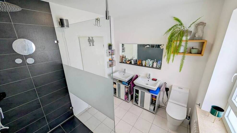 Großfamilien aufgepasst! ... tolles Haus mit Pool in toller Lage!