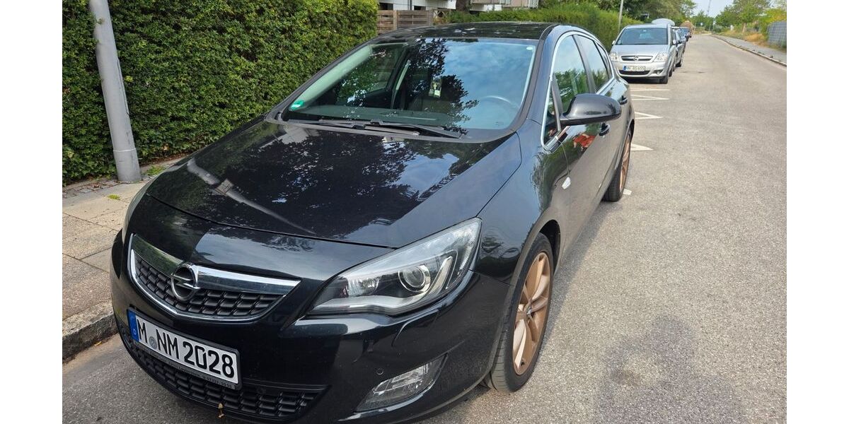Opel Astra 160.000 km 5.500 &euro; München 81245