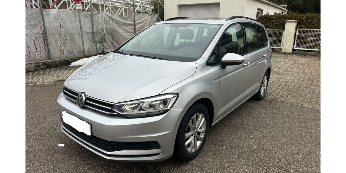 VW Touran 74.000 km 17.990 &euro; München 80939