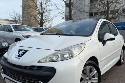 Peugeot 207 211.776 km 2.490 &euro; München 81243