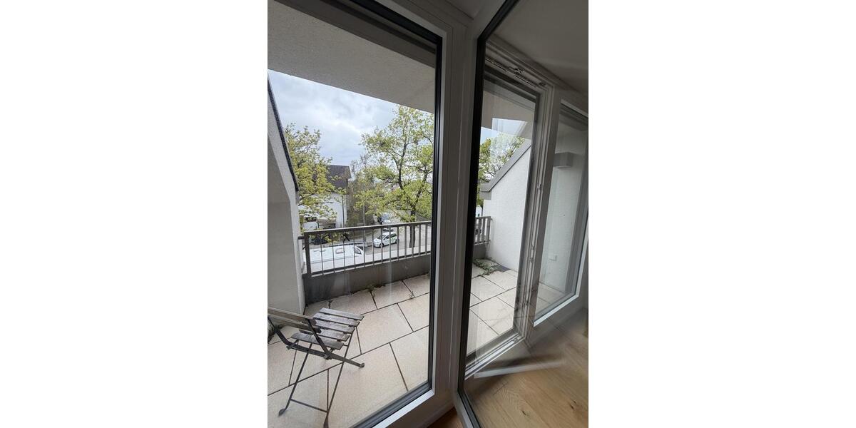 Etagenwohnung München Pasing-Obermenzing - 2 Zimmer, 117 m&sup2;, 2.550&euro; | Angebot:26477252