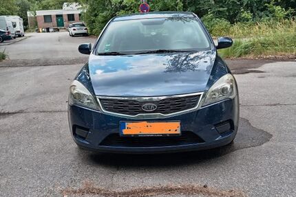 Kia ceed / Ceed 230.900 km 3.000 &euro; Ottobrunn 85521