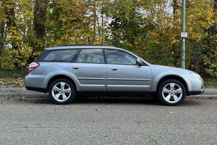 Subaru OUTBACK 364.000 km 7.300 &euro; München 80802