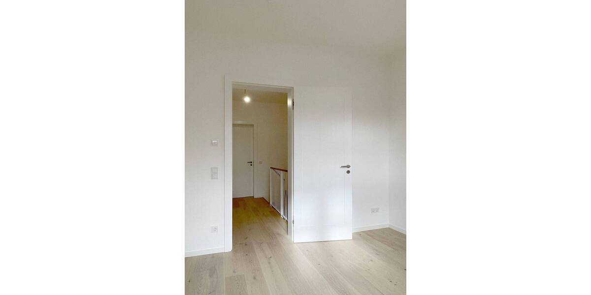 Doppelhaushälfte München Hadern - 6 Zimmer, 211 m&sup2;, 2.650.000&euro; | Angebot:25743488