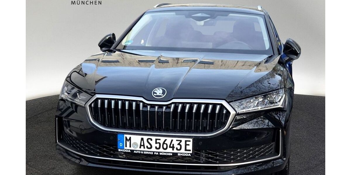 Skoda Superb 6.500 km 46.950 &euro; München 80935