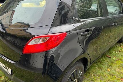 Mazda 2 59.600 km 7.250 € München 80801