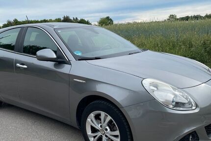 Alfa Romeo Giulietta 191.000 km 3.150 &euro; München 80689