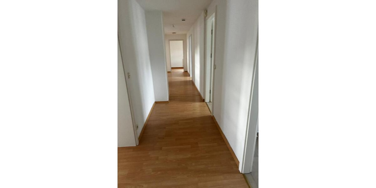 Etagenwohnung Zorneding - 4 Zimmer, 95 m&sup2;, 1.235&euro; | Angebot:26481242