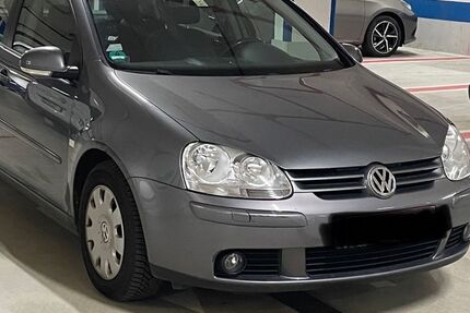VW Golf 157.000 km 4.480 &euro; Germering bei München (7km westl. von München) 82110