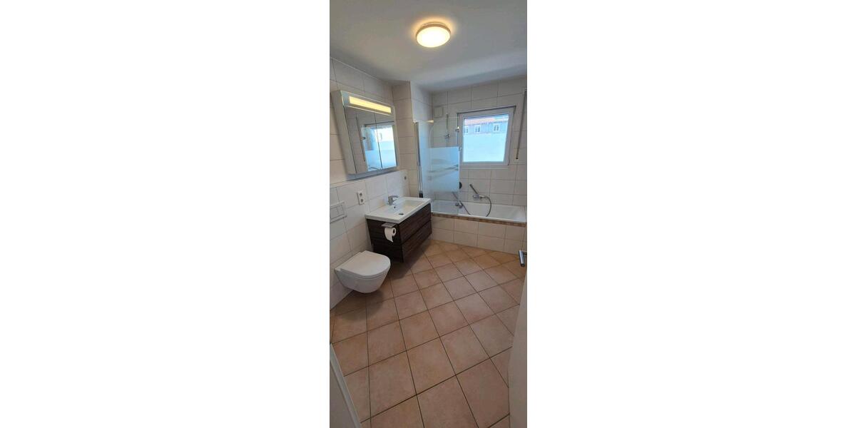 Etagenwohnung Ismaning - 3 Zimmer, 80 m&sup2;, 1.680&euro; | Angebot:26374294