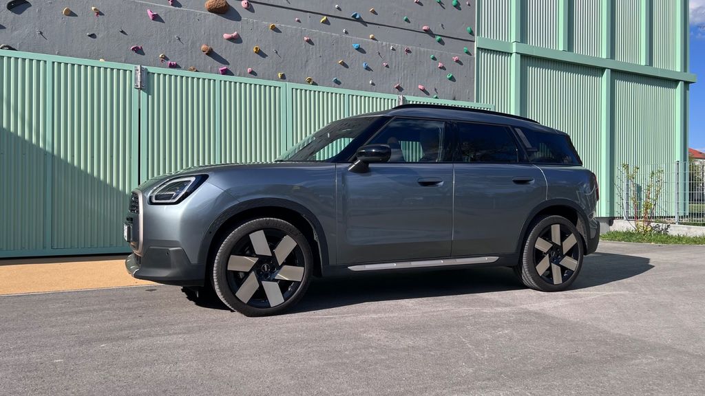 Mini Countryman C (Cooper) 8.727 km 37.500 &euro; München 80999