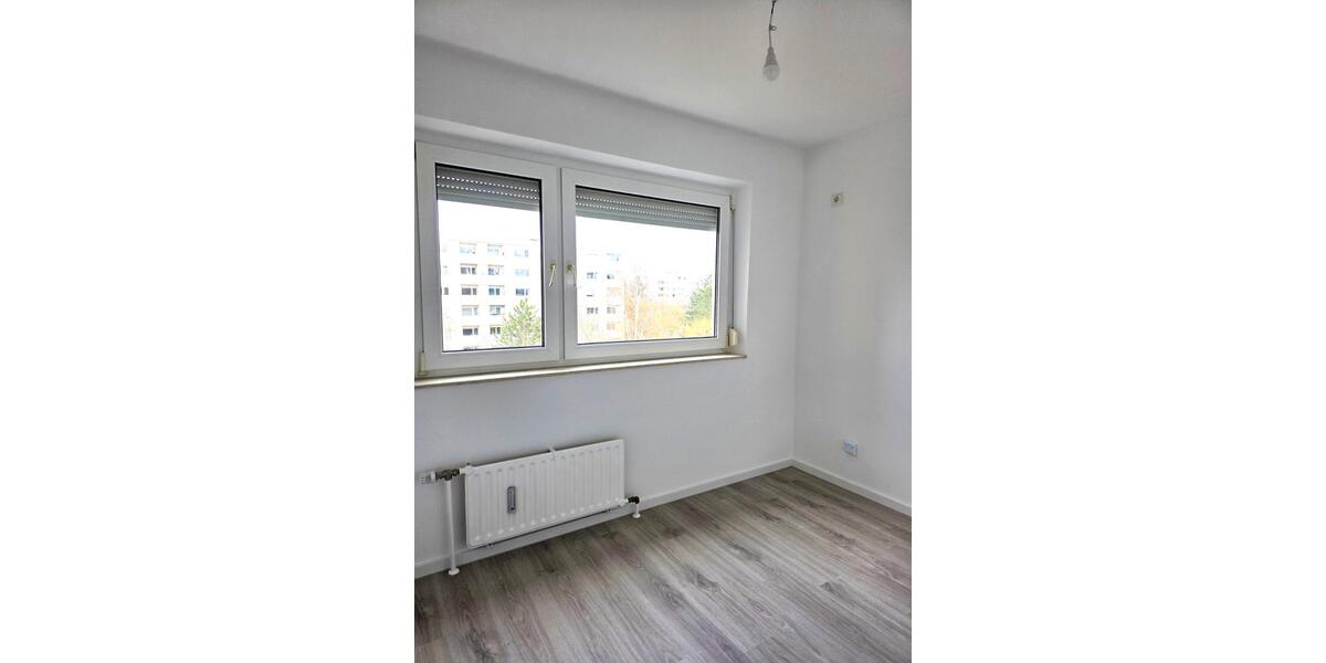 Etagenwohnung München Bogenhausen - 3 Zimmer, 75 m&sup2;, 669.000&euro; | Angebot:26087175