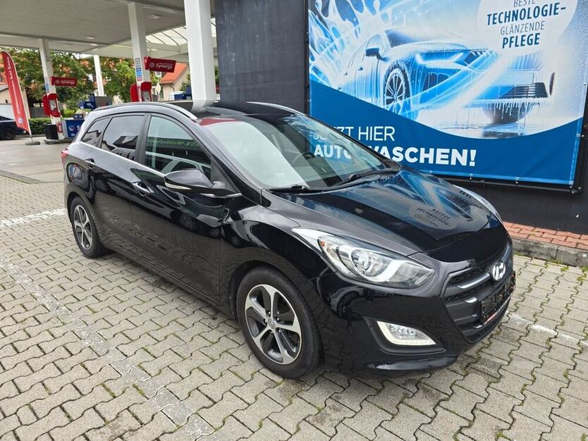 i30