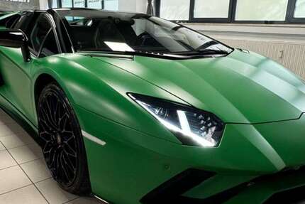 Lamborghini Aventador 18.834 km 435.000 € München 81827