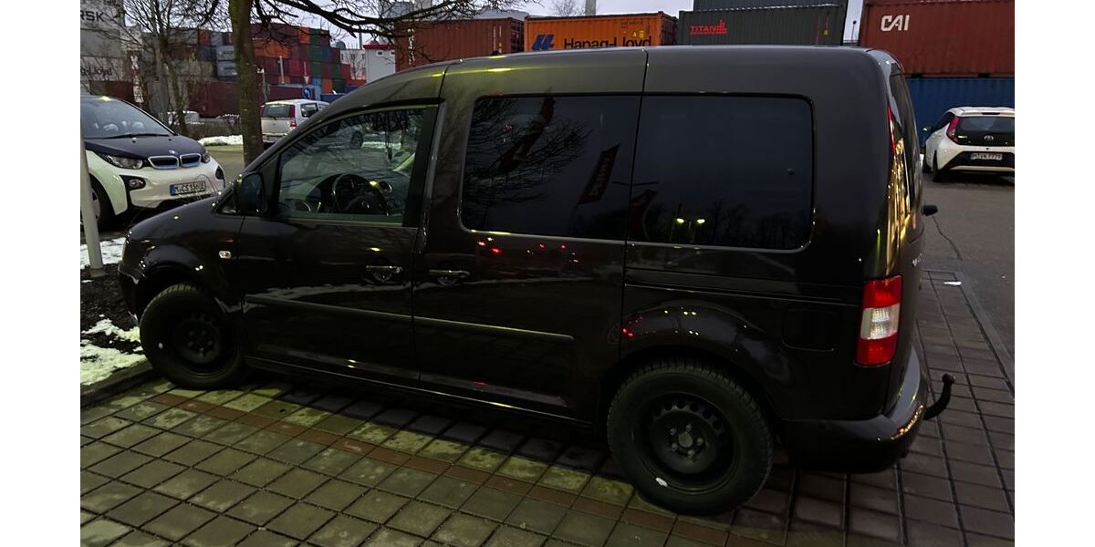 VW Caddy 217.000 km 9.500 &euro; München 80937