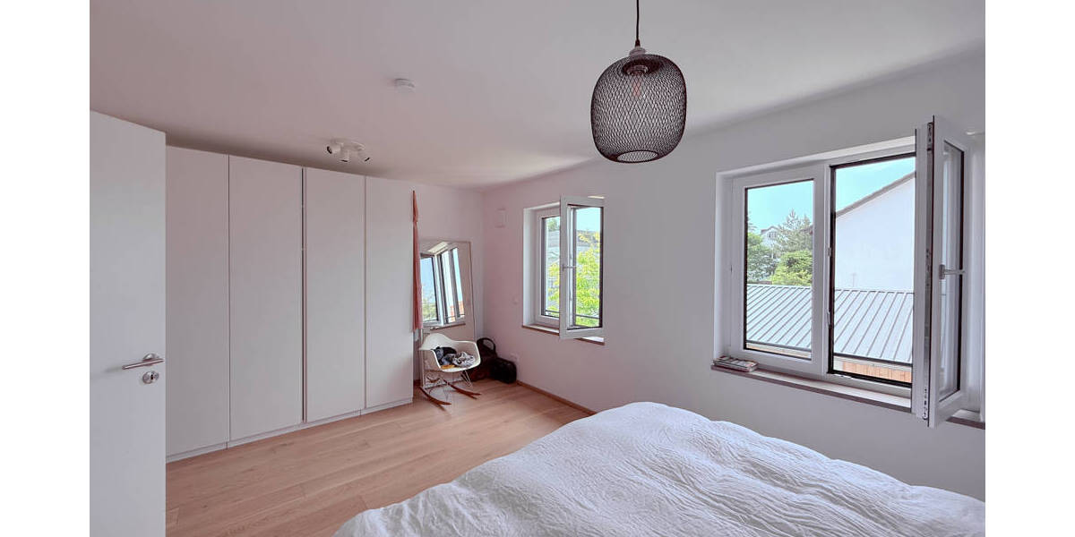 Doppelhaushälfte München Bogenhausen - 5 Zimmer, 144 m&sup2;, 3.970&euro; | Angebot:26230873