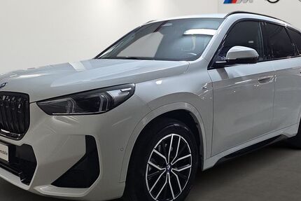 BMW iX1 17.876 km 41.490 &euro; München 80687
