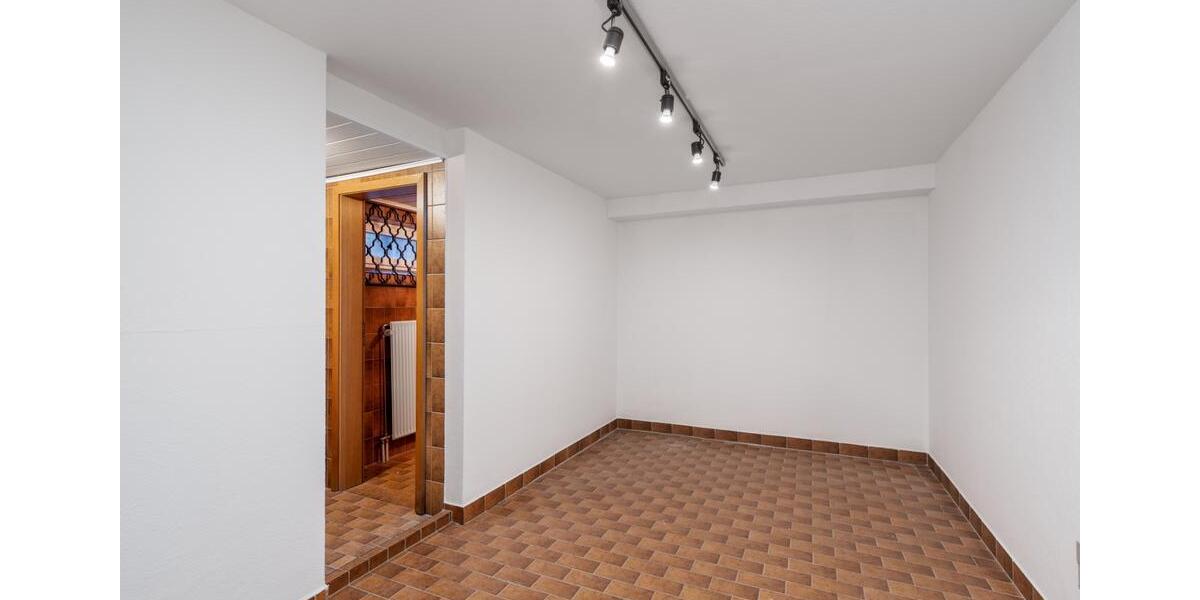 Reihenhaus München Sendling-Westpark - 3.5 Zimmer, 150 m&sup2;, 2.490&euro; | Angebot:26623757