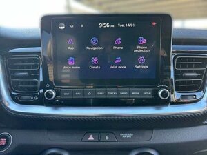 Kia STONIC 1.0T 100 48V DCT GTL TECH GD 4.500 km 25.990 &euro; Höhenkirchen-Siegertsbrun 85635