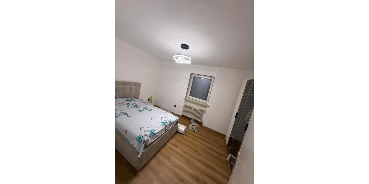 Dachgeschoßwohnung München Bogenhausen - 2 Zimmer, 9 m&sup2;, 450&euro; | Angebot:25451189