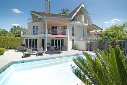 Haus Berg - 7 Zimmer, 263 m&sup2;, 2.390.000&euro; | Angebot:26902106
