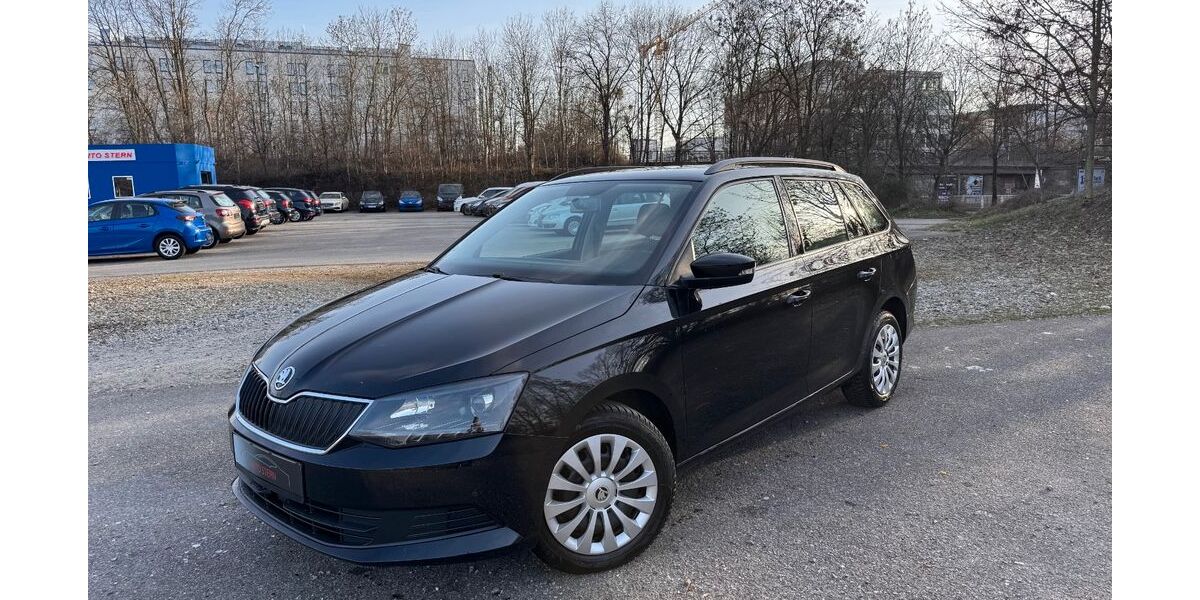 Skoda Fabia 123.000 km 8.200 &euro; München 80939