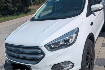 Ford Kuga 77.100 km 11.900 &euro; Kirchheim 85551