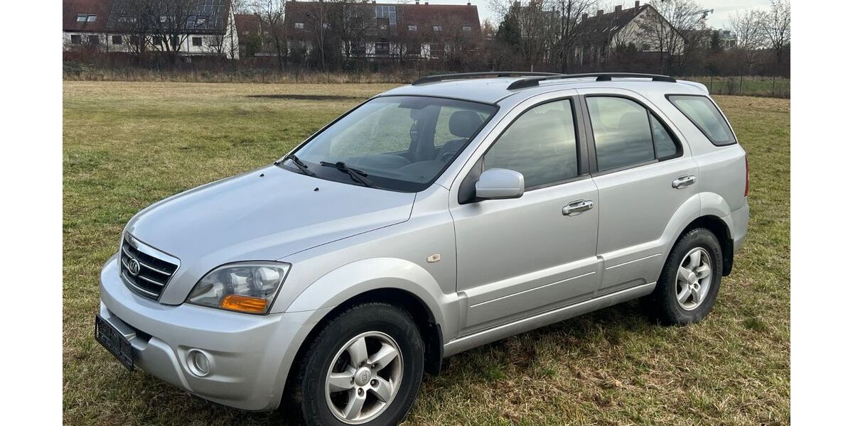 Kia Sorento 208.077 km 4.490 € München 81369