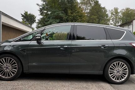 Ford S-Max 92.500 km 21.999 € Seefeld 82229