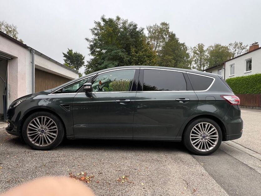 Ford S-Max 92.500 km 21.999 € Seefeld 82229
