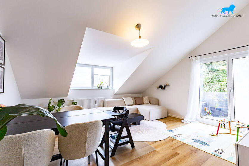 Elegante 3Z. Dachgeschoßwohnung mit Balkon