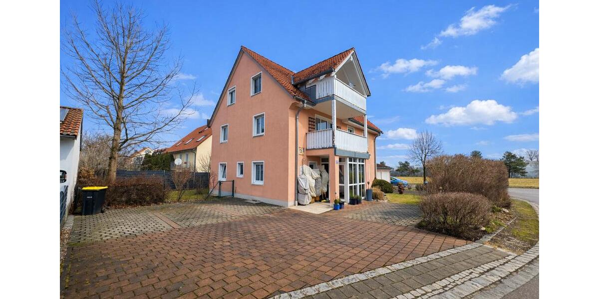 Etagenwohnung Erdweg - 3 Zimmer, 89 m&sup2;, 1.110&euro; | Angebot:25077854